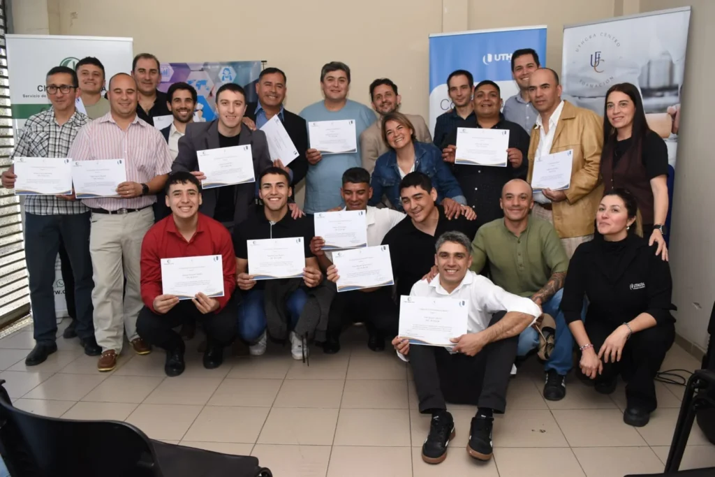 Profesionalización gastronómica: Graduación del personal de San Rafael junto a UTHGRA